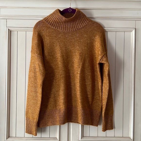 Loft Petite Orange Sweater - Picture 1 of 5